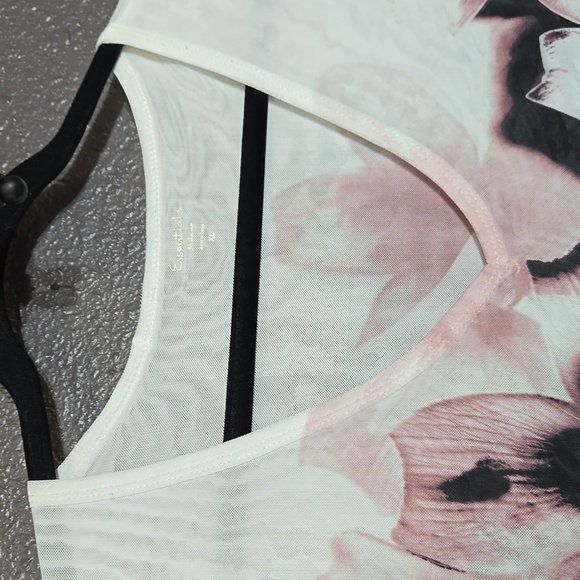 Essentials Short Sleeve Top - Picture 2 of 6